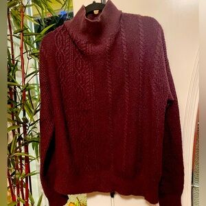 Beautiful Halogen purple cable sweater size Large